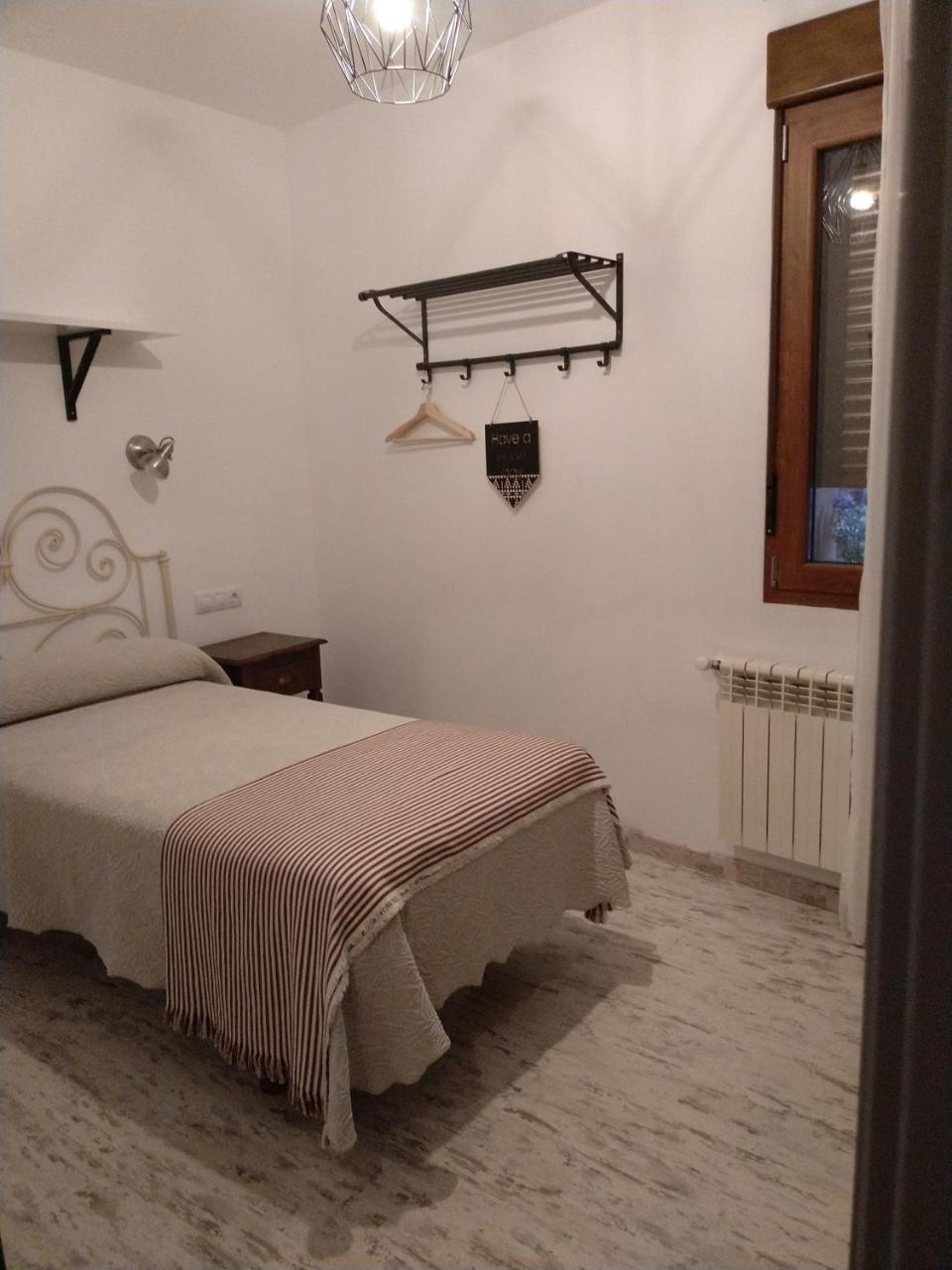 As Miguinas Do Cebreiro Hotel Пиедрафита Екстериор снимка